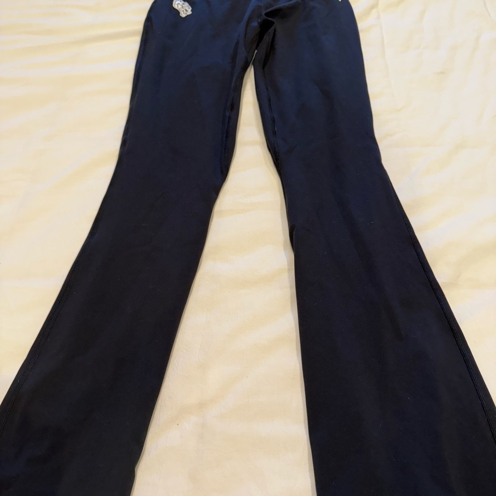 Chic Black Flared Pants - Picture 2 of 2